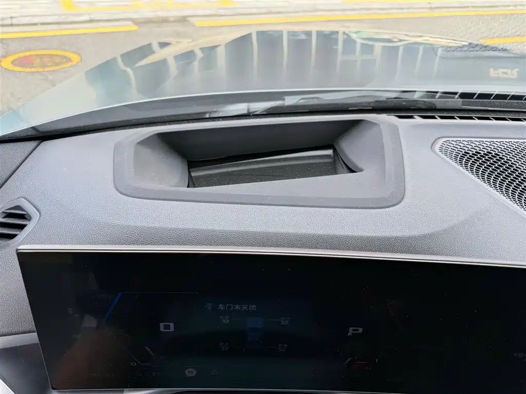 BMW M2 2024 M2 фото 9