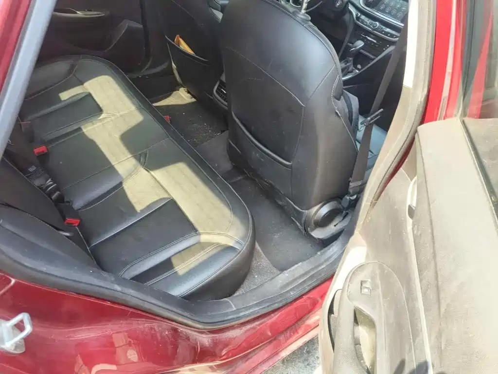 Photo 11 - Buick Excelle