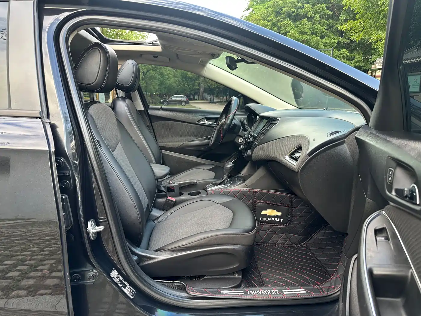 Chevrolet Cruze 2016 1.5L Automatic Luxury Edition фото 12