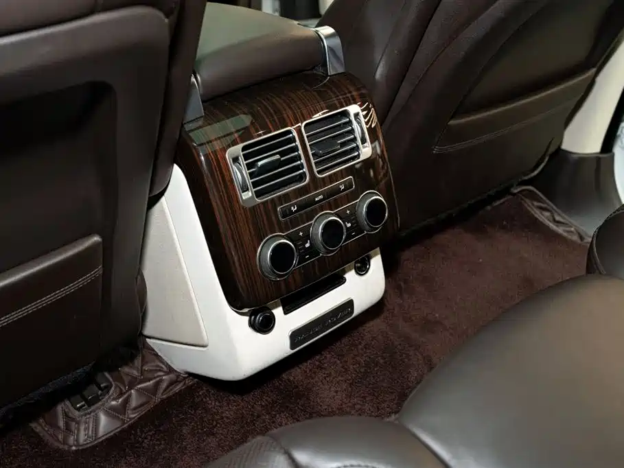 Land Rover Range Rover 2015 3.0 SC V6 Vogue фото 15
