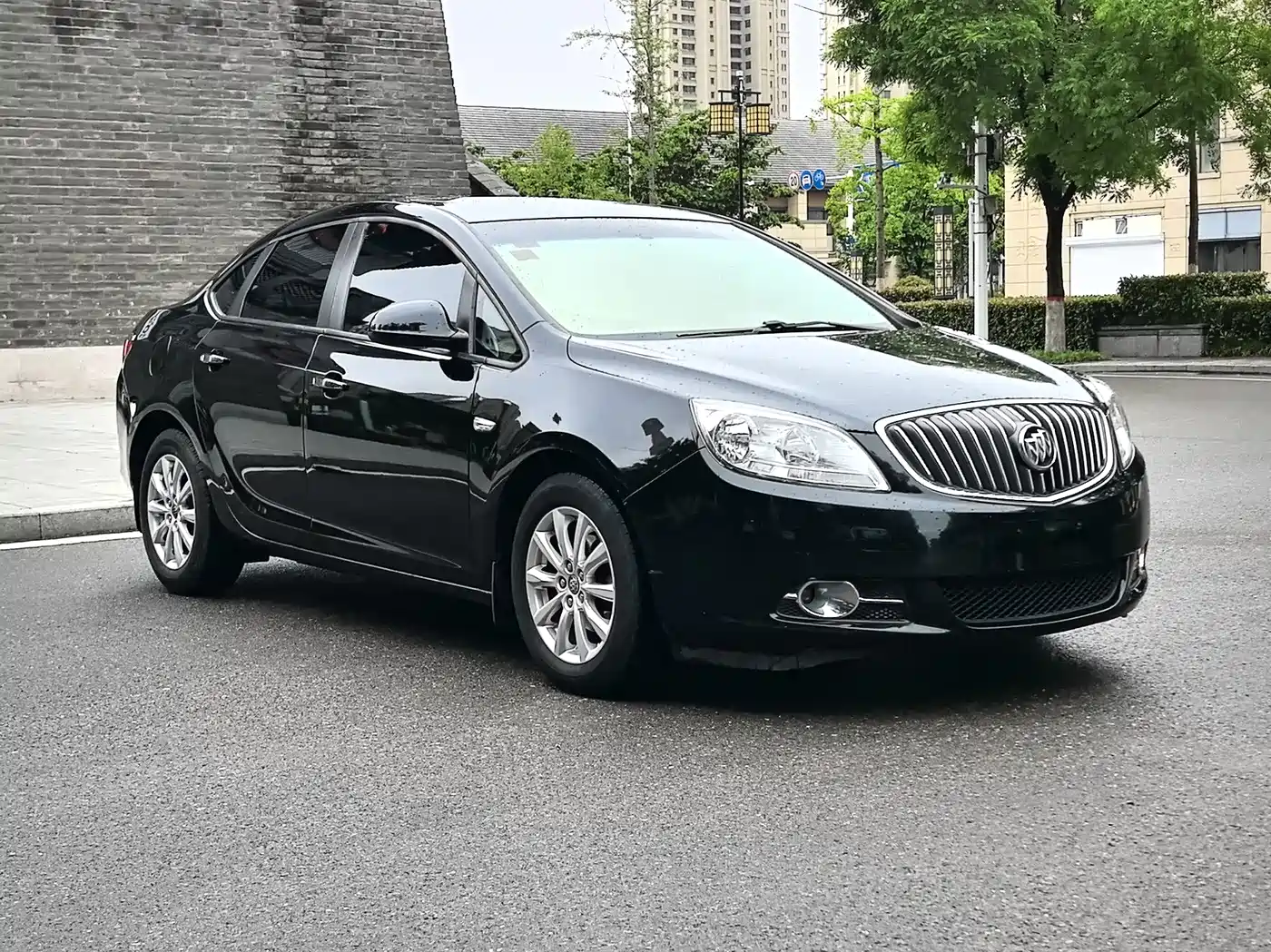 Buick Excelle 2013 Model GT 1.6L Manual Progressive фото 3