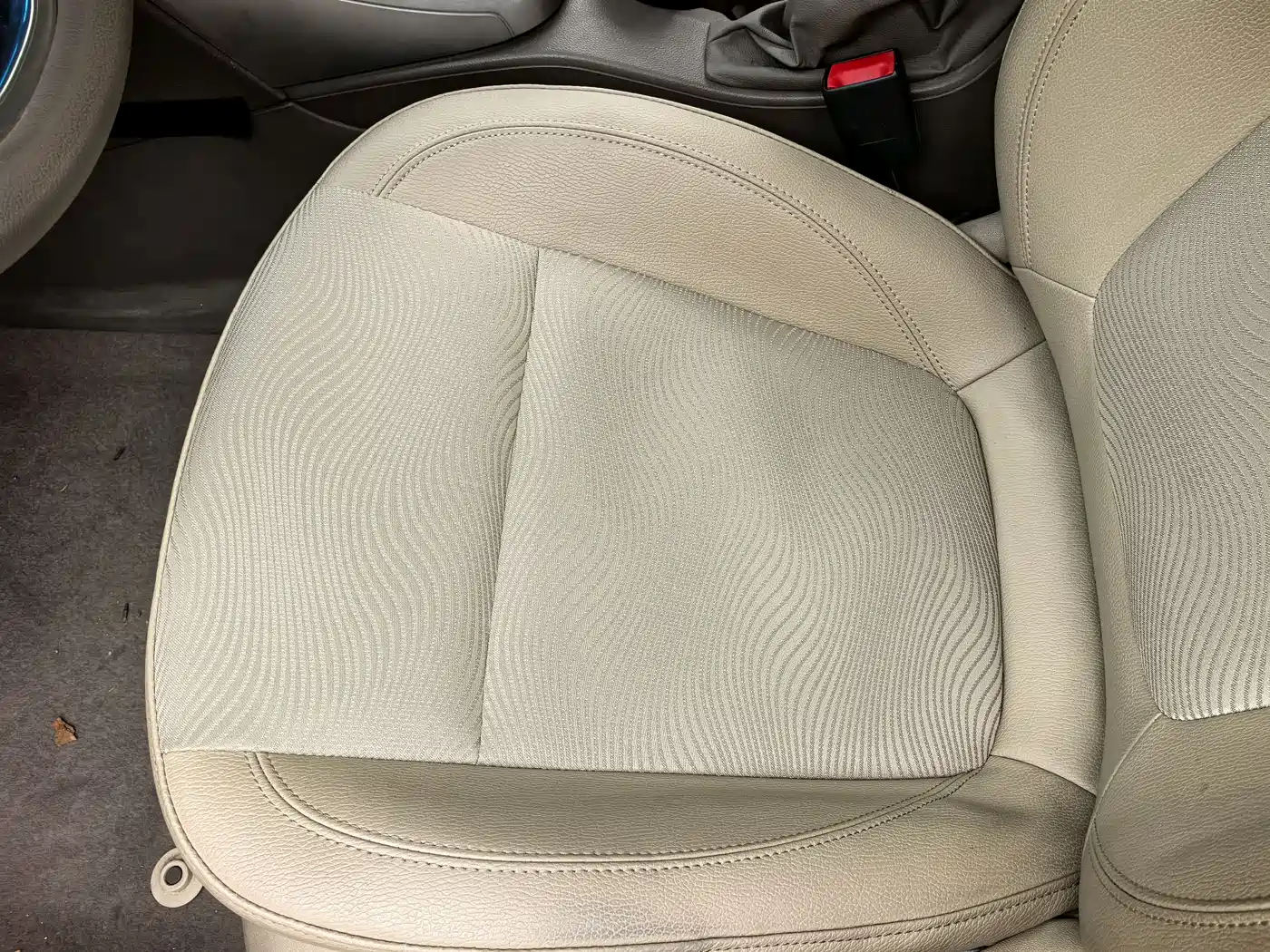 Buick Excelle 2013 Model GT 1.6L Manual Progressive фото 12