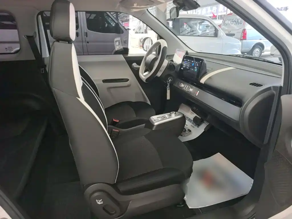 Photo 25 - Changan Lumin