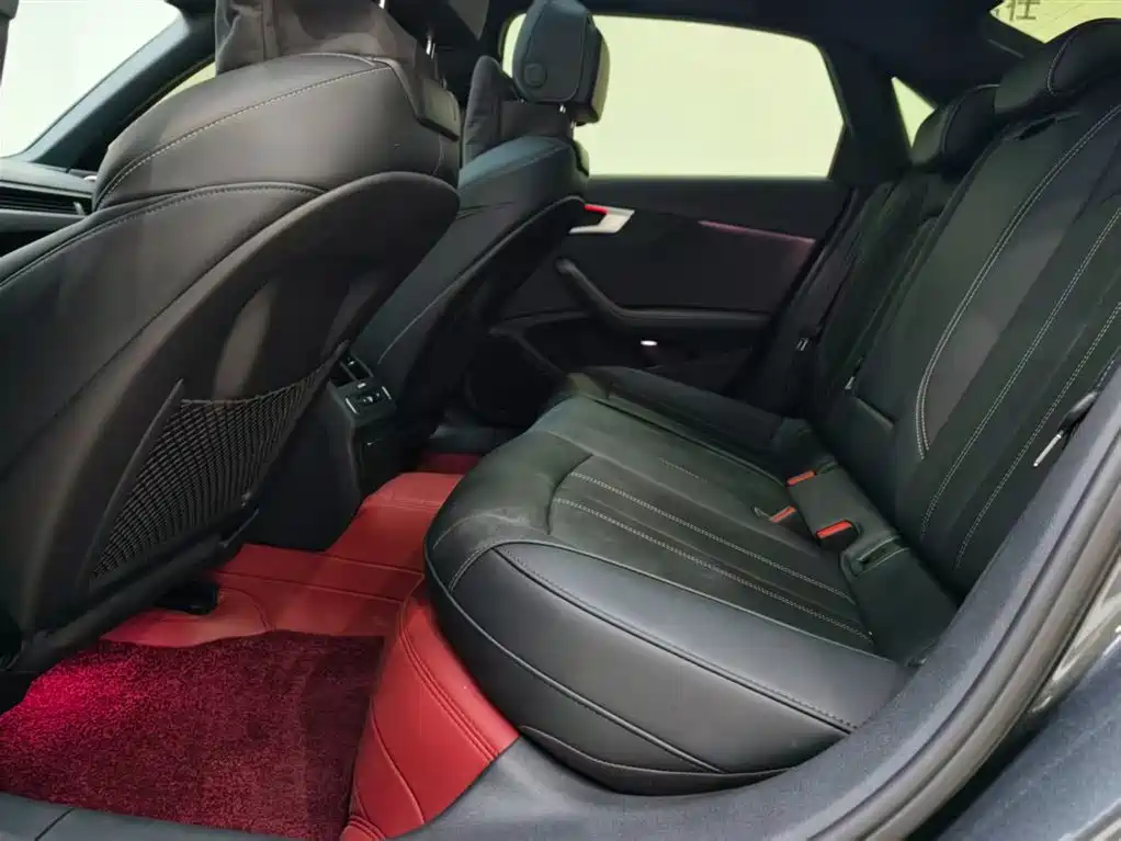 Audi A4L 2024 40 TFSI Luxury Dynamic фото 11
