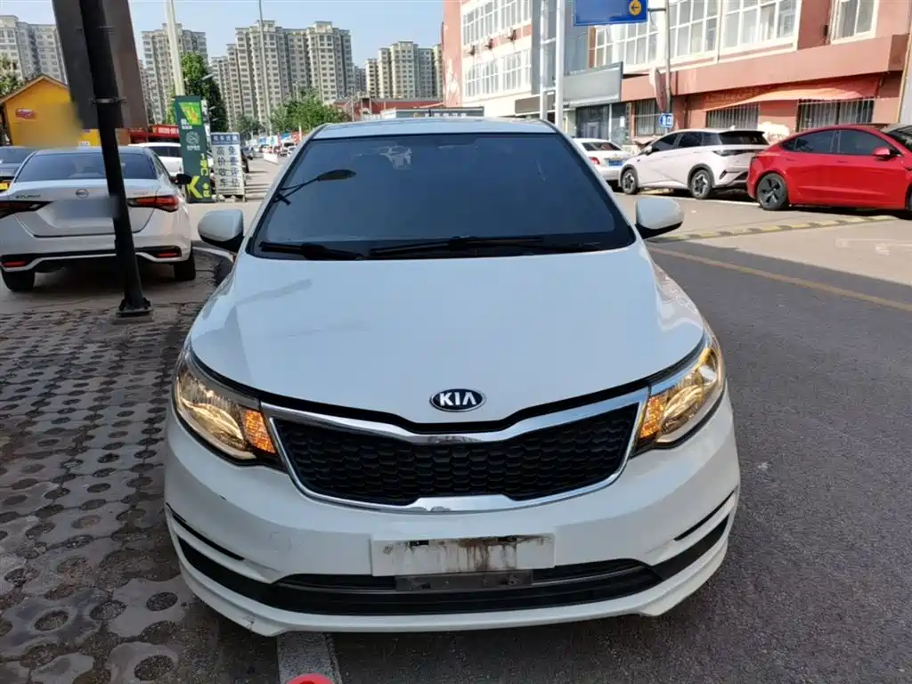 KIA K2