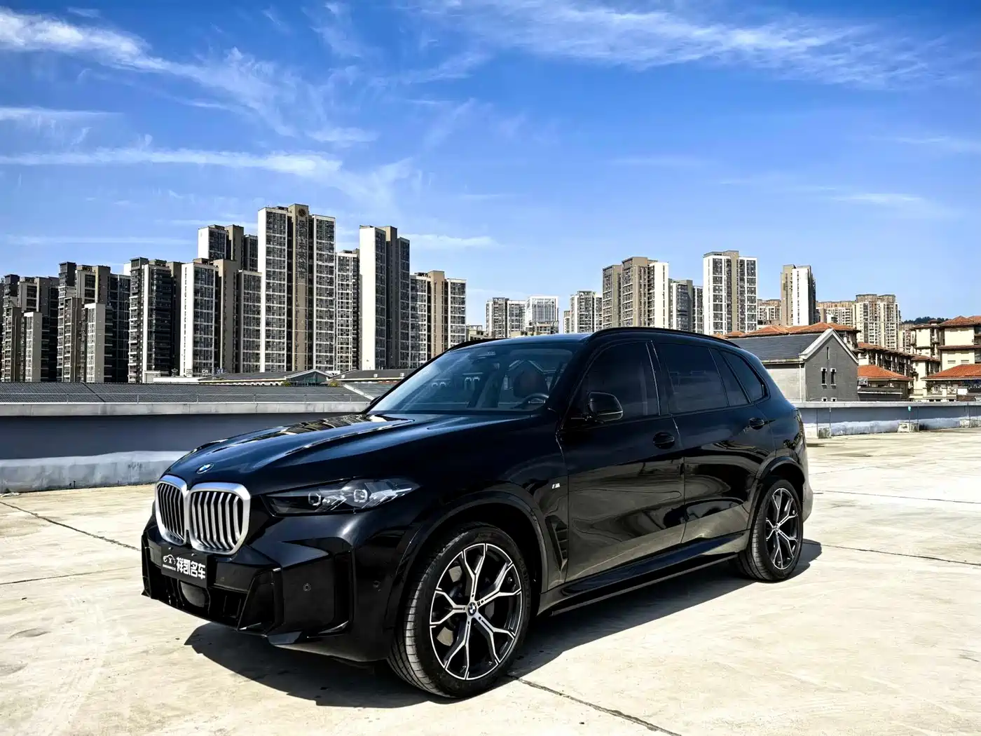 BMW X5 2023 xDrive 30Li Premium M Sport Black Night Package