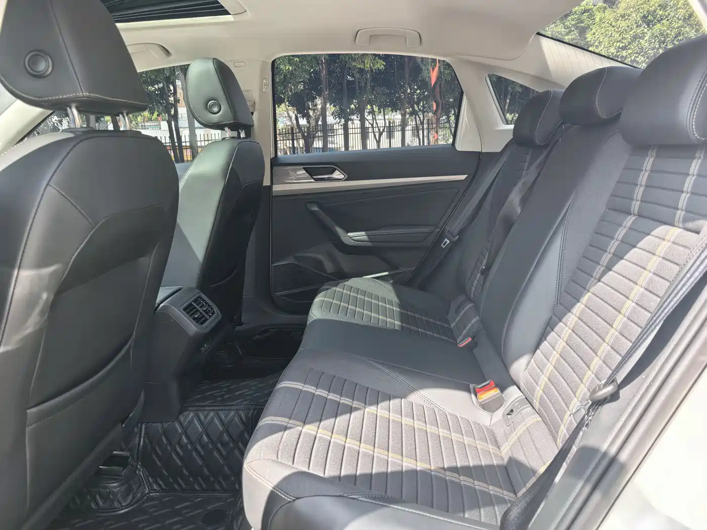 Volkswagen Lavida 2022 280TSI DSG Comfort Edition фото 11