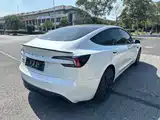 Фото 4 - Tesla Model 3