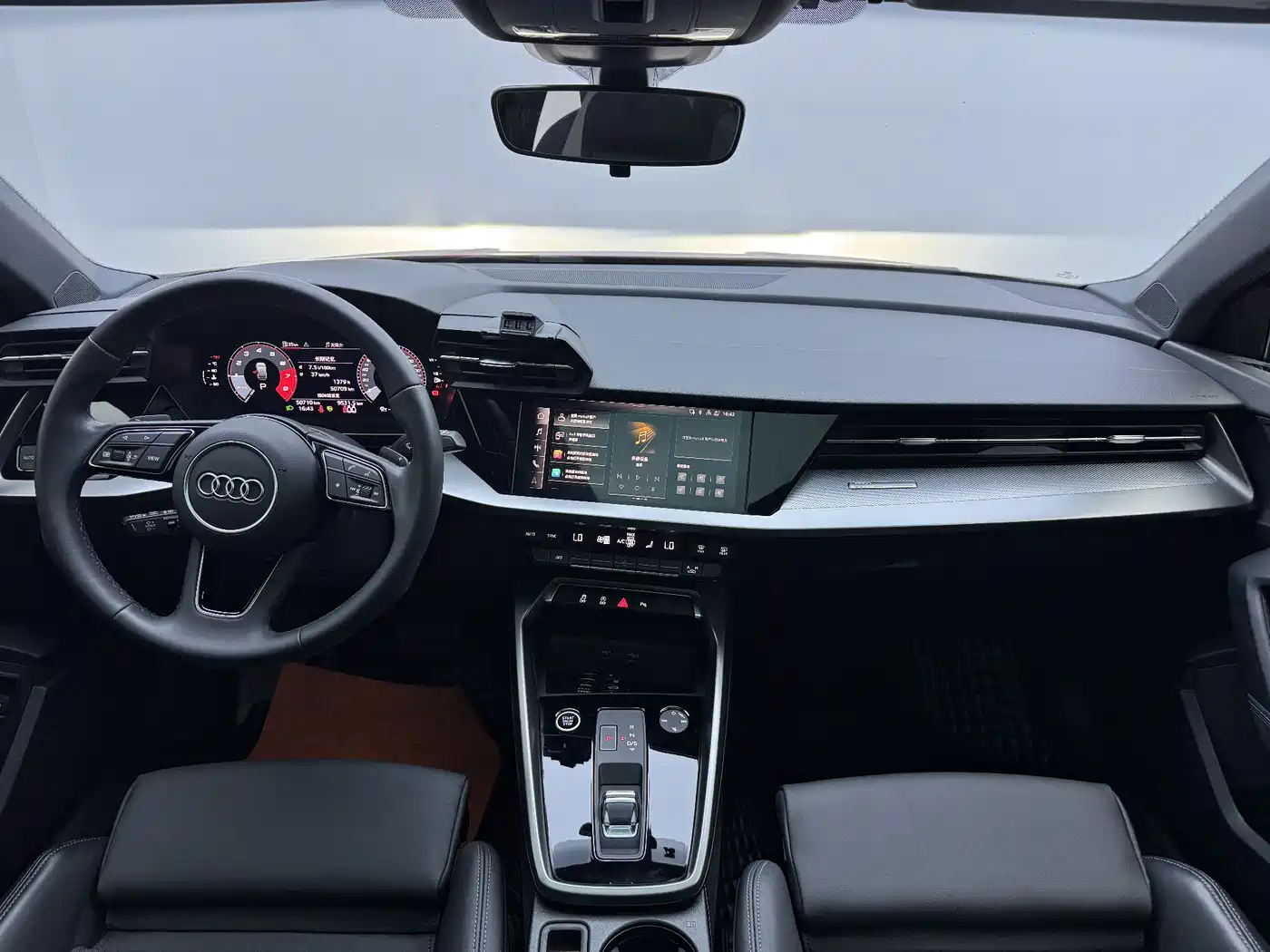 Audi A3 2022 Sportback 35 TFSI Style Elegance фото 3
