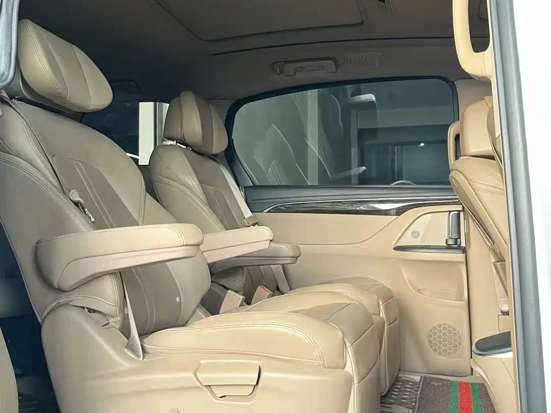 Buick GL8 2017 ES 28T Luxury China V фото 6