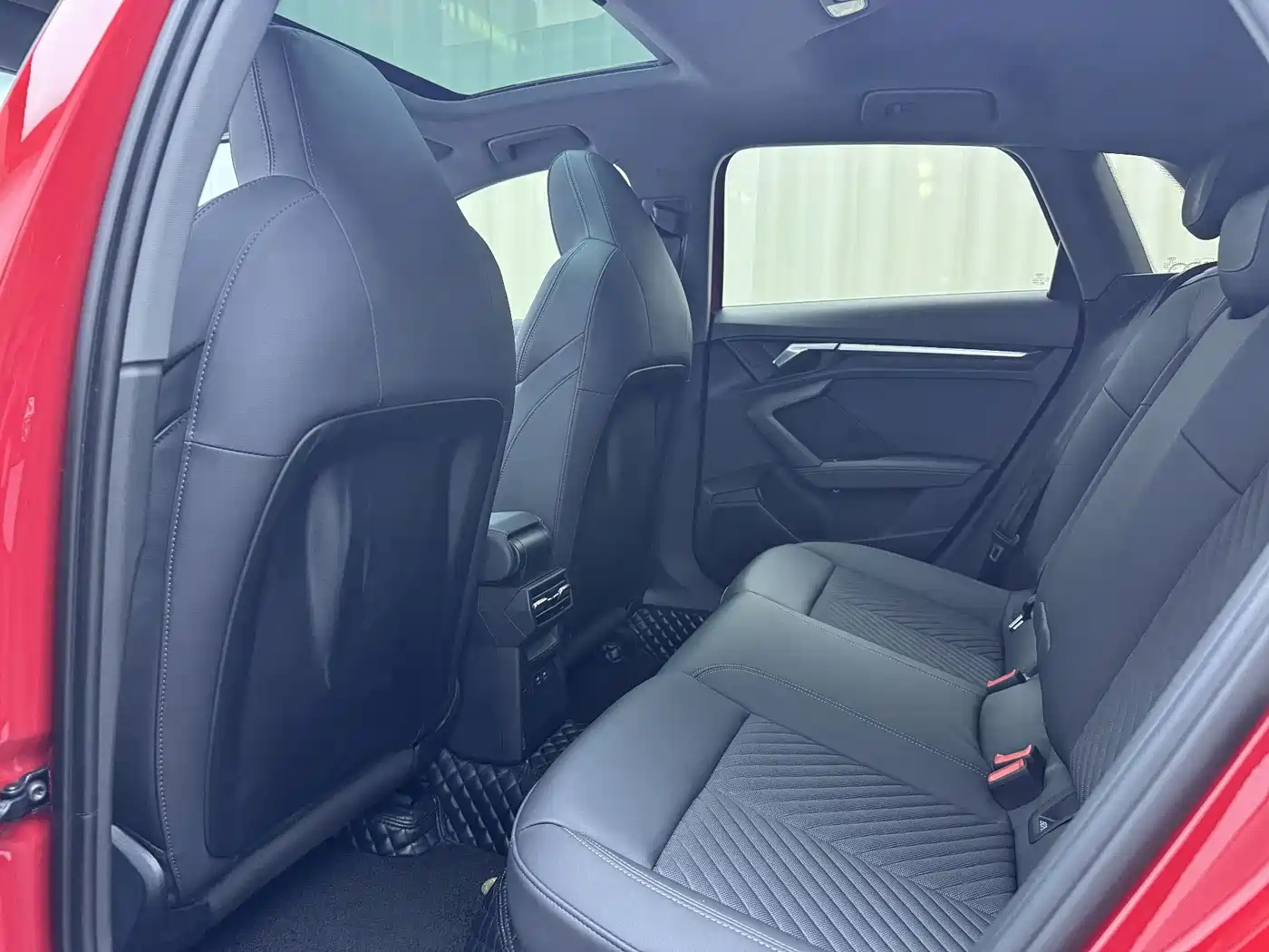 Audi A3 2022 Sportback 35 TFSI Style Elegance фото 6