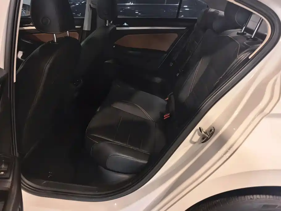 Photo 11 - Volkswagen Bora