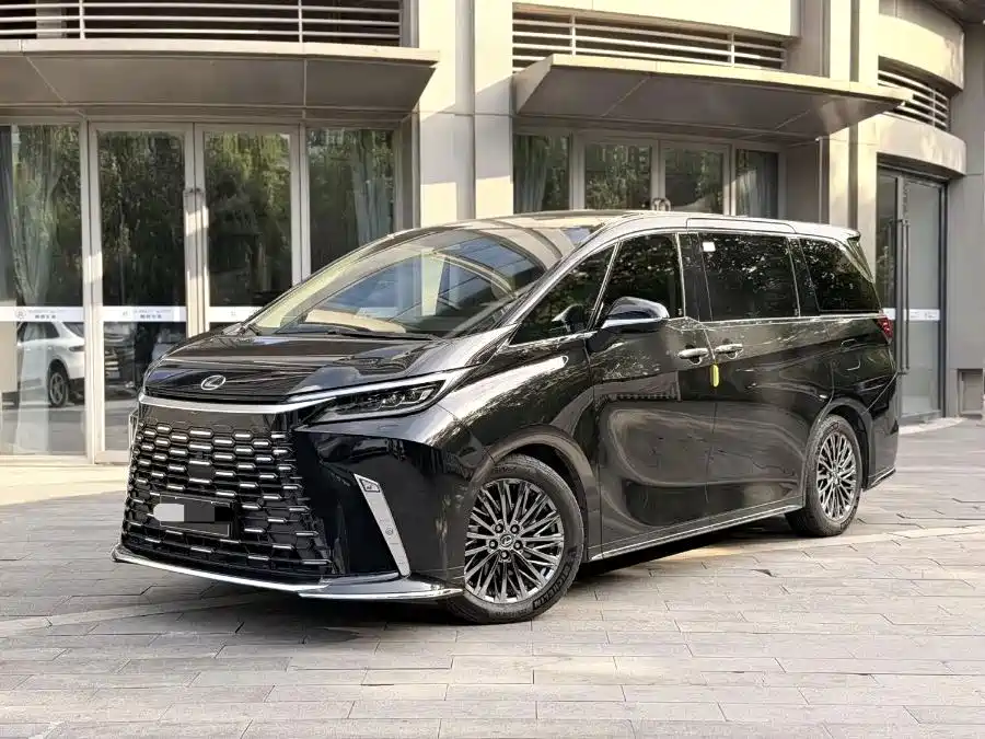 Lexus LM 2024 2023 500h Four-Seat Imperial Edition