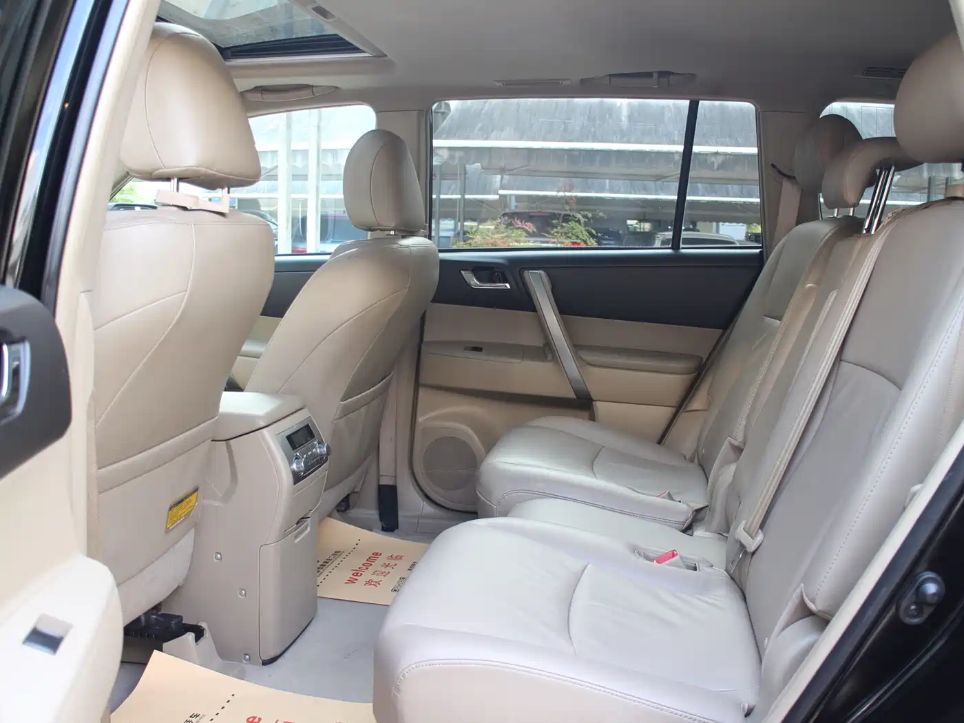 Toyota Highlander 2012 2.7L 2WD 7-Seater Luxury Edition фото 12