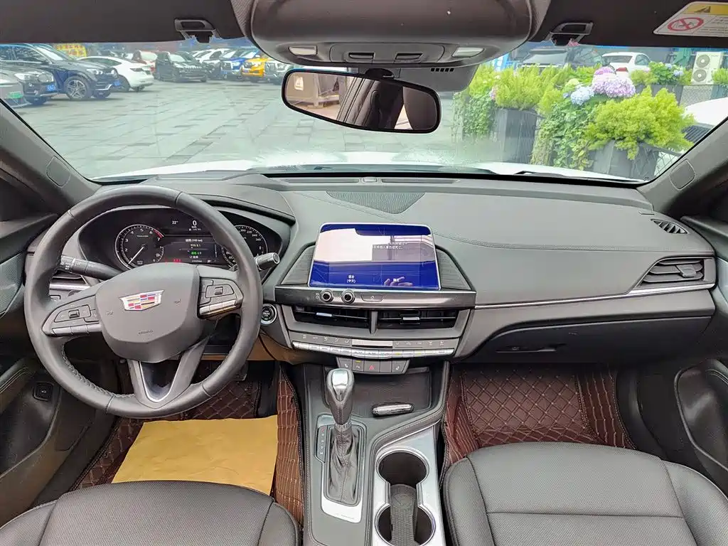 CADILLAC CT4
