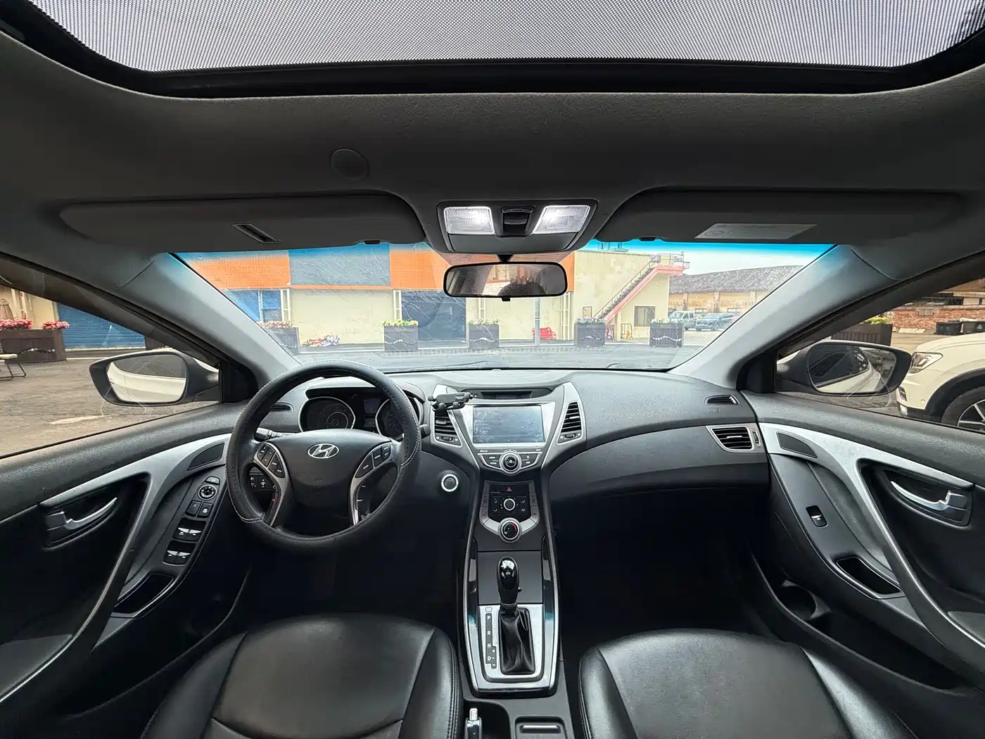 Hyundai Langdong 2016 1.6L Automatic Premium Edition фото 7