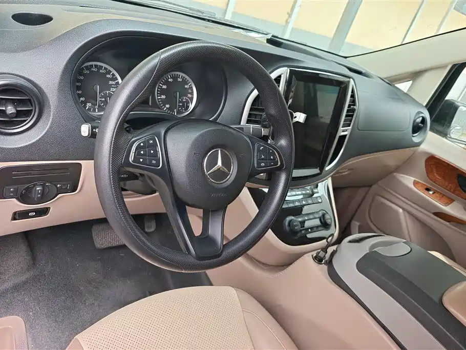Mercedes-Benz Vito 2018 2.0T Elite Edition 7-Seater China V фото 12