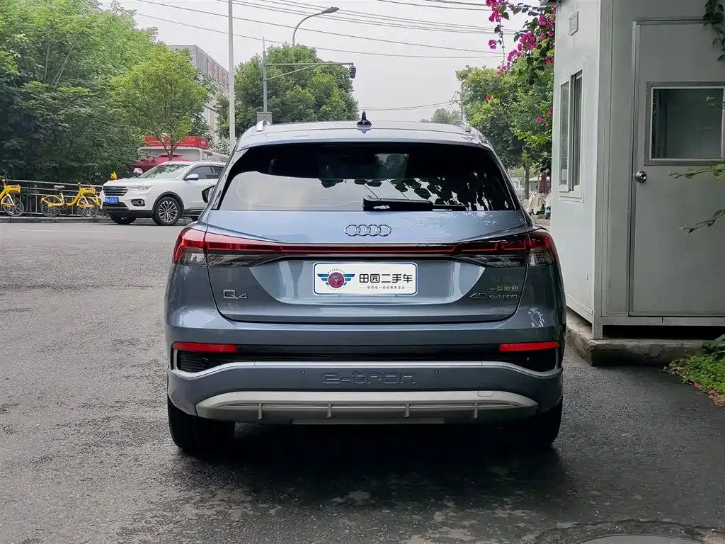 Audi Q4 e-tron 2022 40 e-tron Creation Edition фото 5