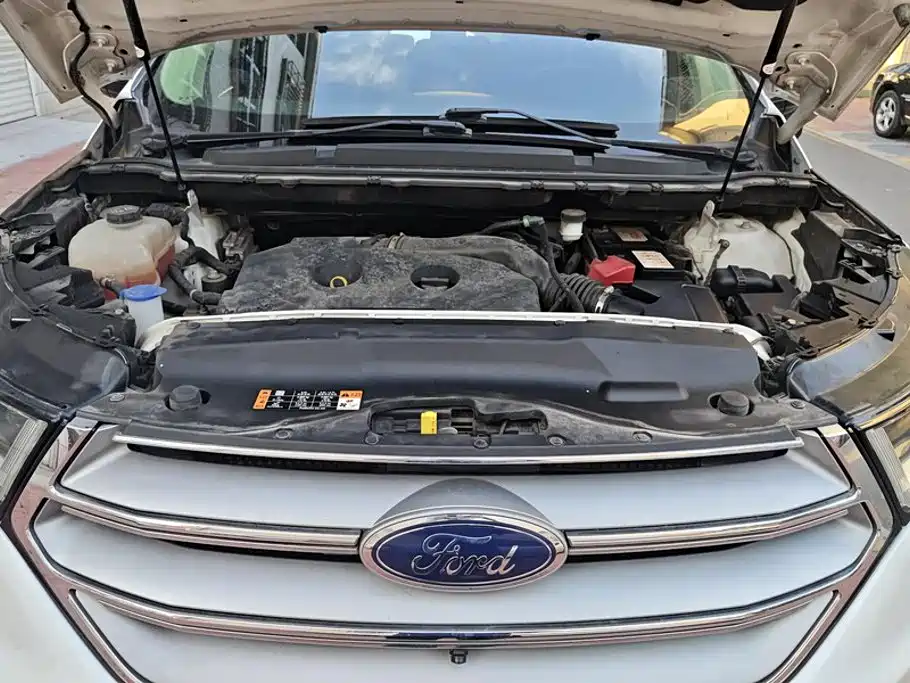 Photo 10 - Ford Edge