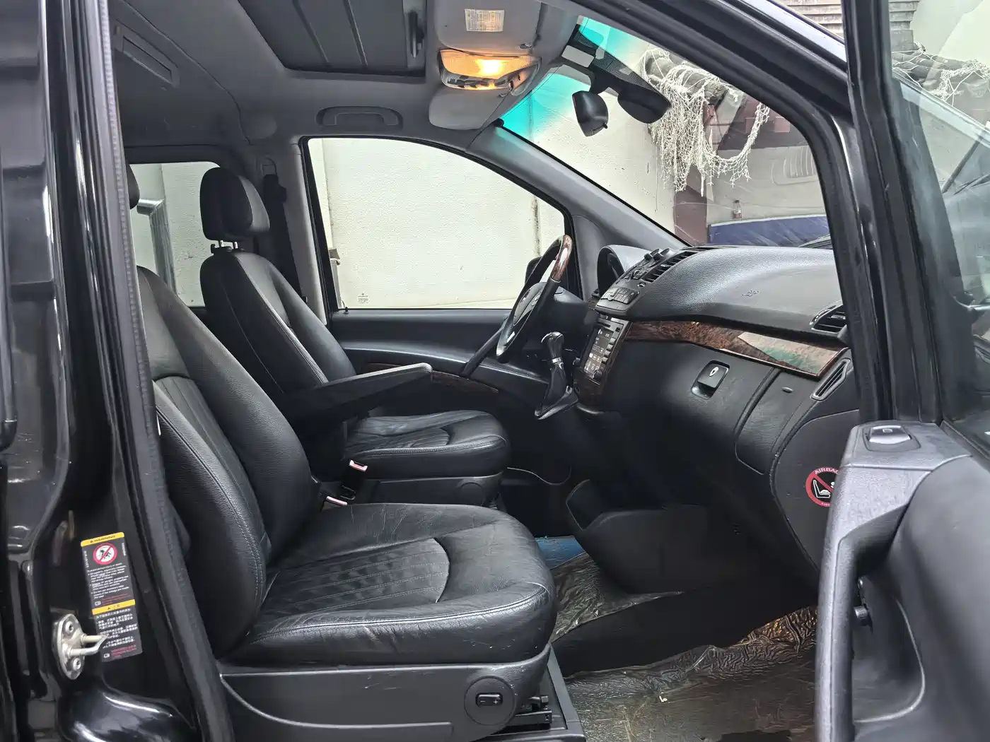 Mercedes-Benz Viano (Import) 2011 3.5L 125th Anniversary Edition 7-Seater фото 14
