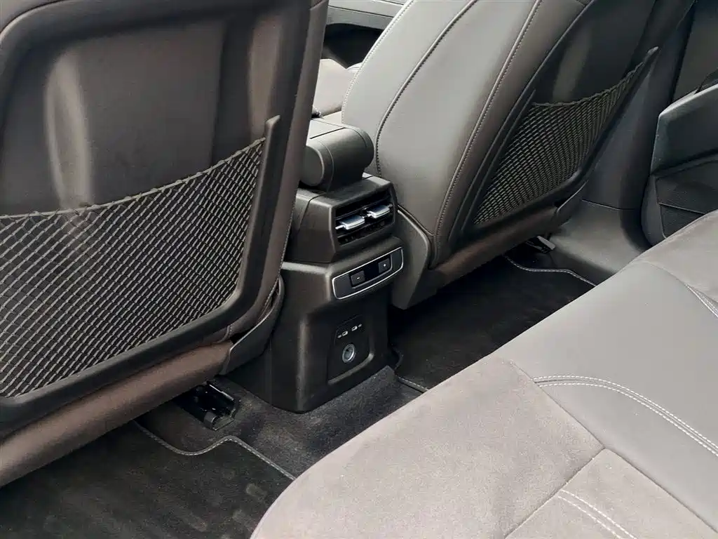 Audi Q4 e-tron 2022 40 e-tron Creation Edition фото 9