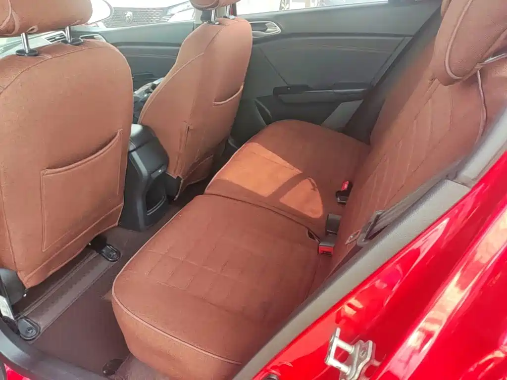 Baojun 310 2018 2017 1.5L Auto Fashion