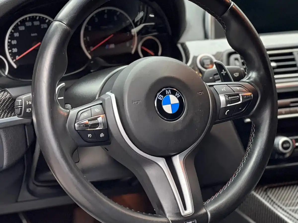 BMW M6 2013 M6 Coupe фото 18