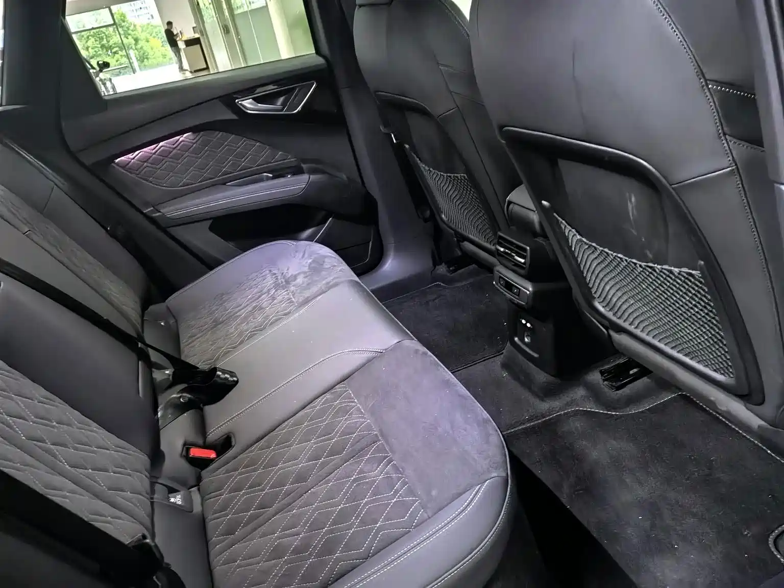 Фото 8 - Audi Q4 e-tron