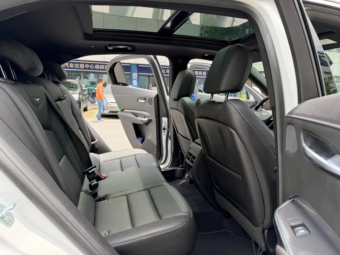 CADILLAC XT4