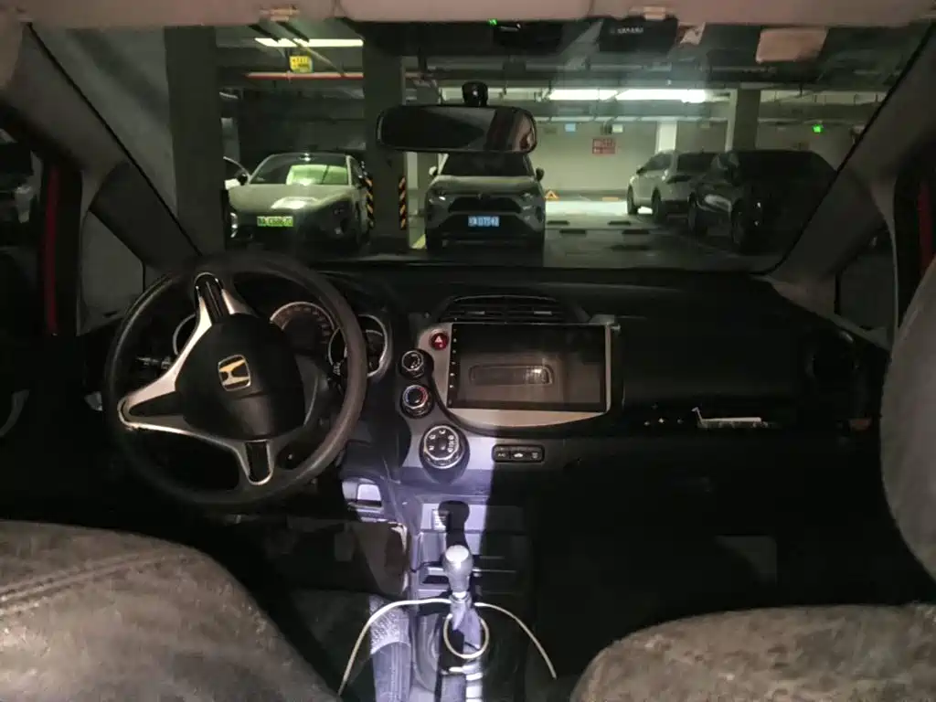 Photo 12 - Honda Fit