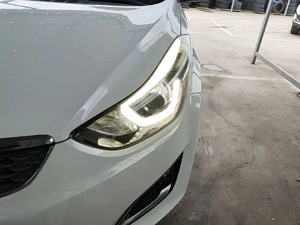 Hyundai Langdong 2016 1.6L Automatic Premium Edition фото 24