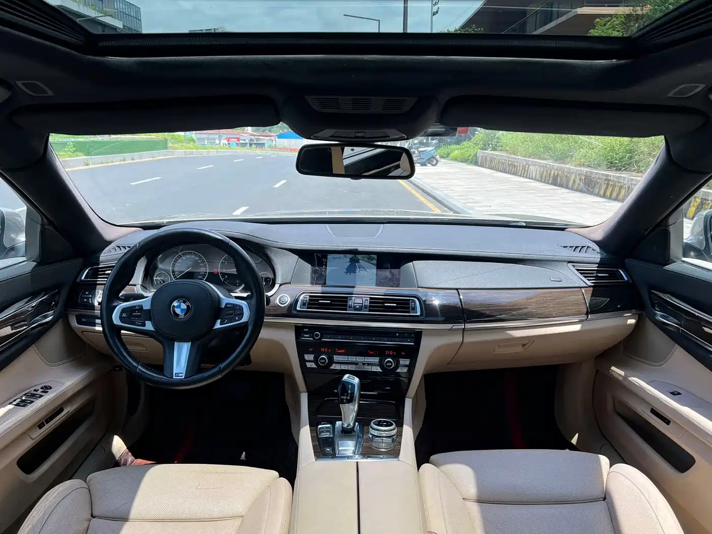 BMW 7 Series 2010 2009 740Li Premium