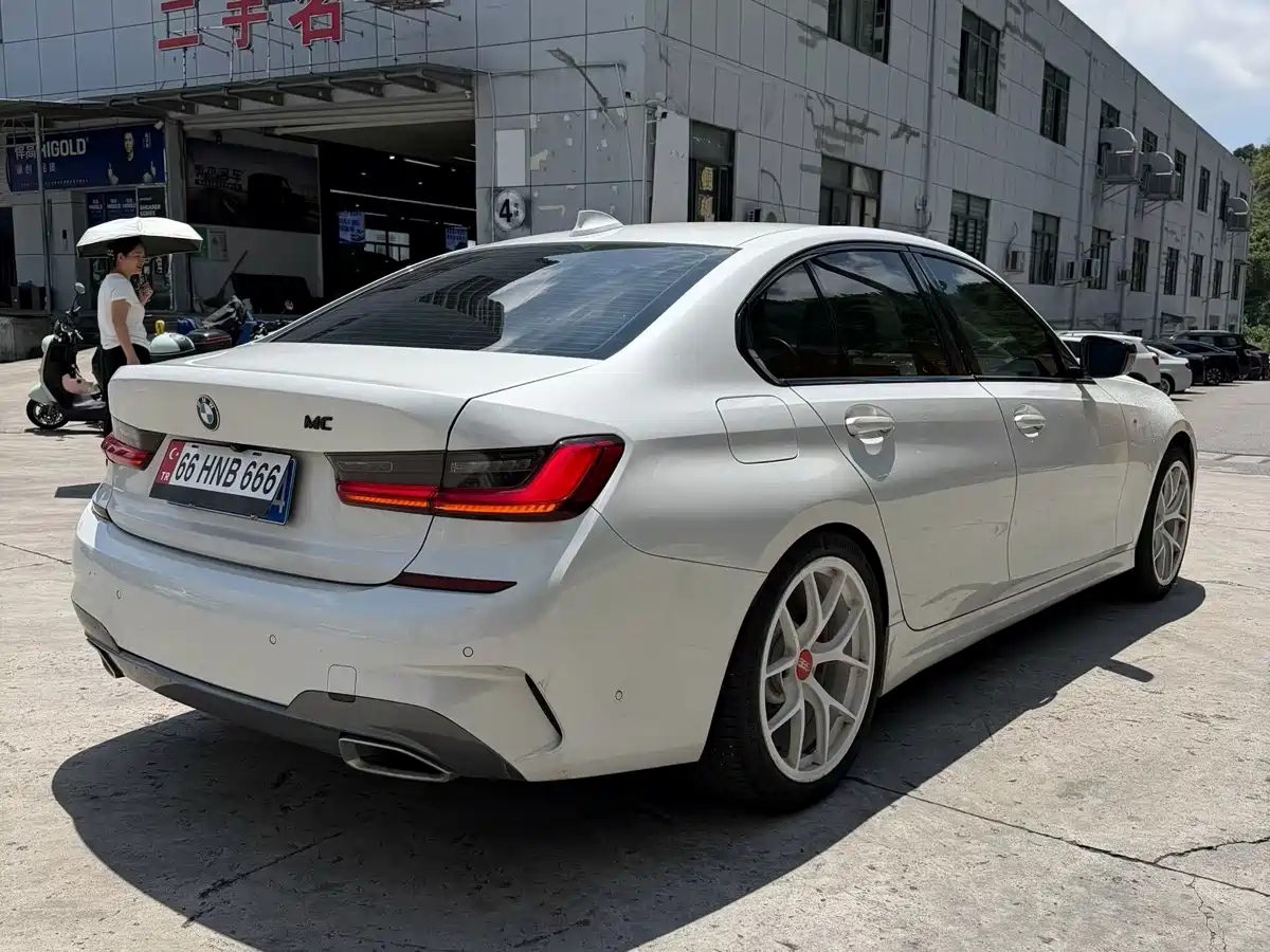 Фото 7 - BMW 3 Series