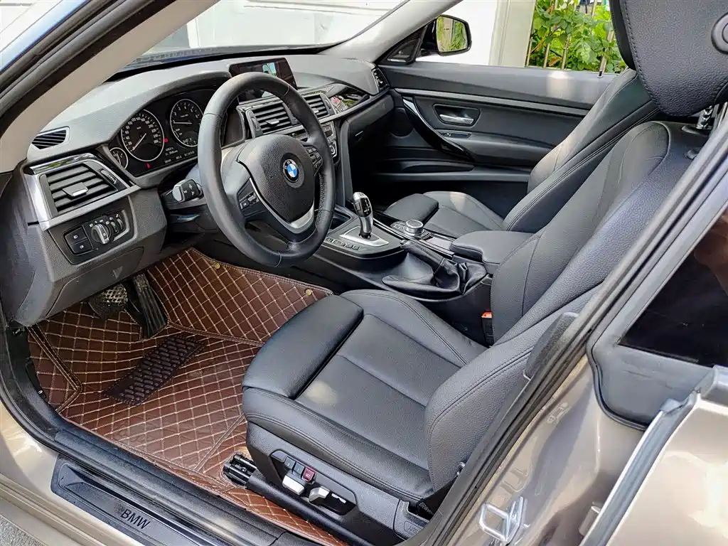 BMW 3 Series GT 2019 320i Fashion Model фото 7