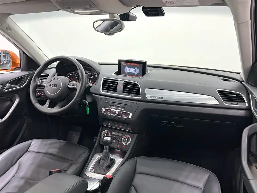 Audi Q3 2015 35 TFSI quattro Technology фото 12