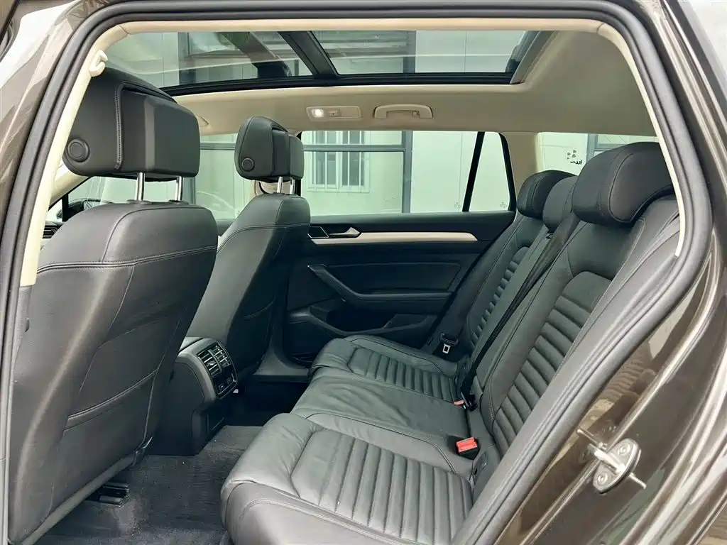 Volkswagen Weilan 2018 380TSI 2WD Comfort Edition фото 7