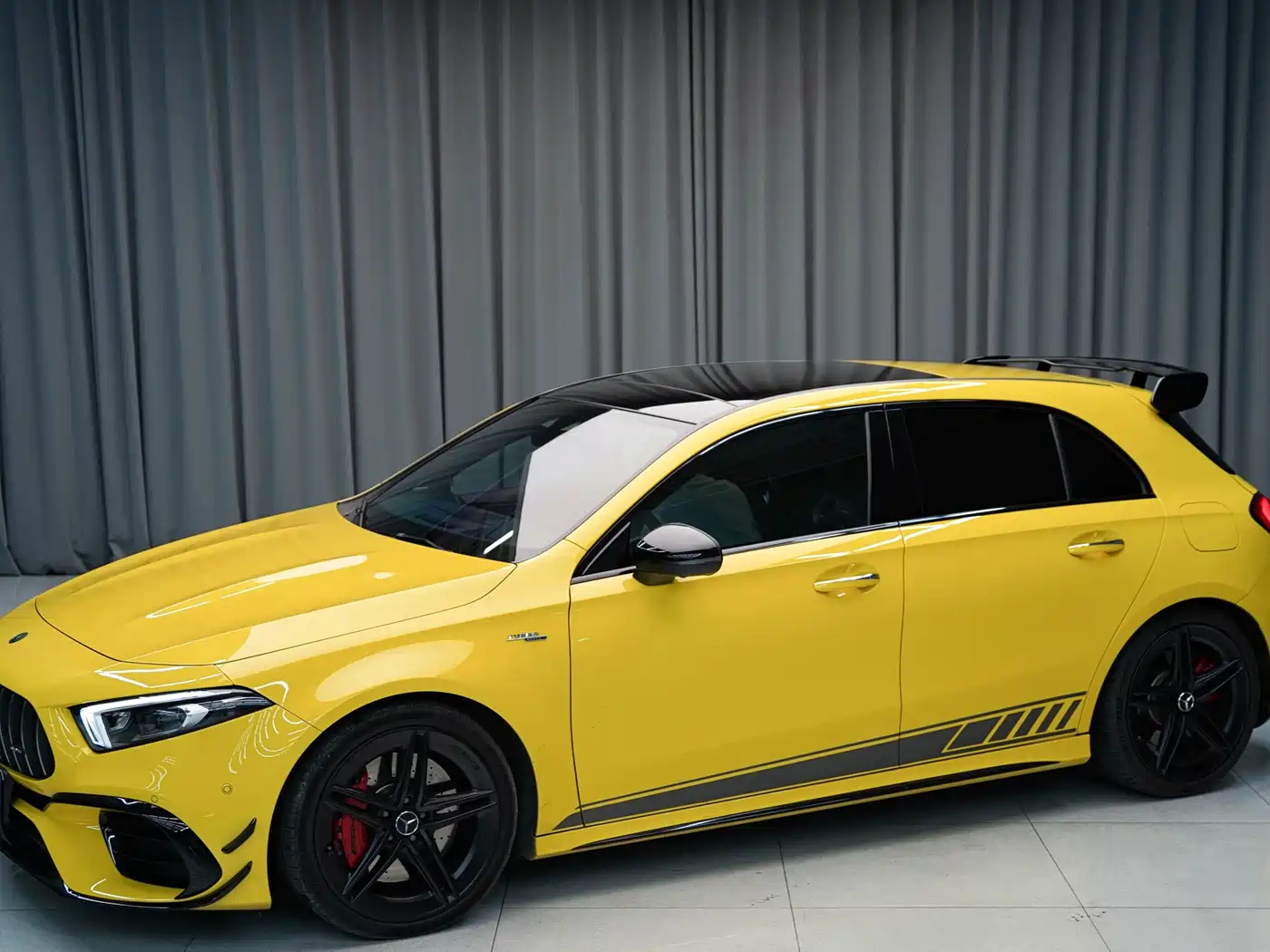 Mercedes-Benz A-Class AMG (Import) 2020 Facelift AMG A 45 S 4MATIC+ Pioneer Special Edition фото 2