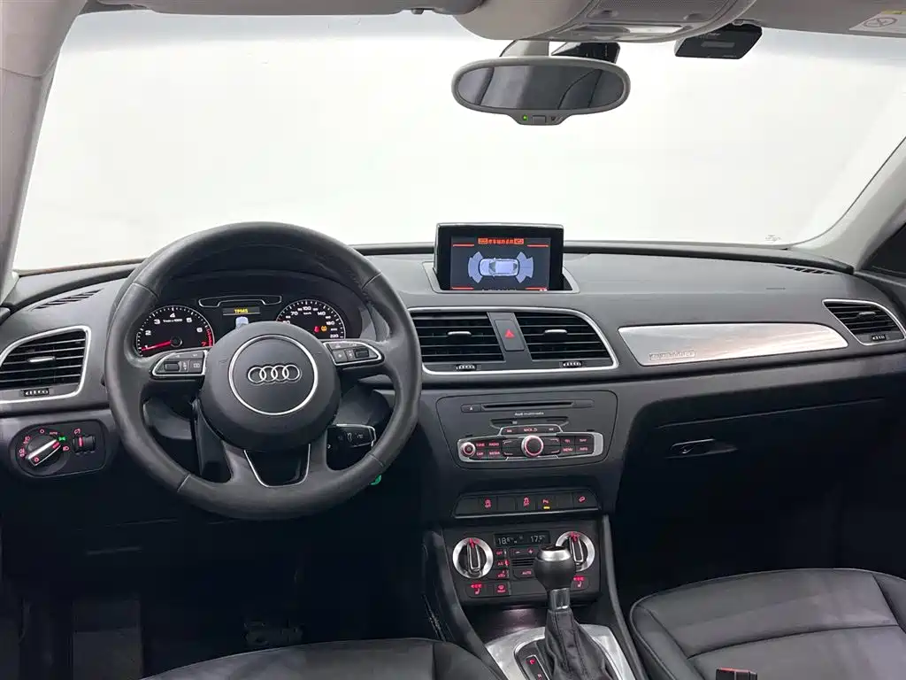Audi Q3 2015 35 TFSI quattro Technology фото 15
