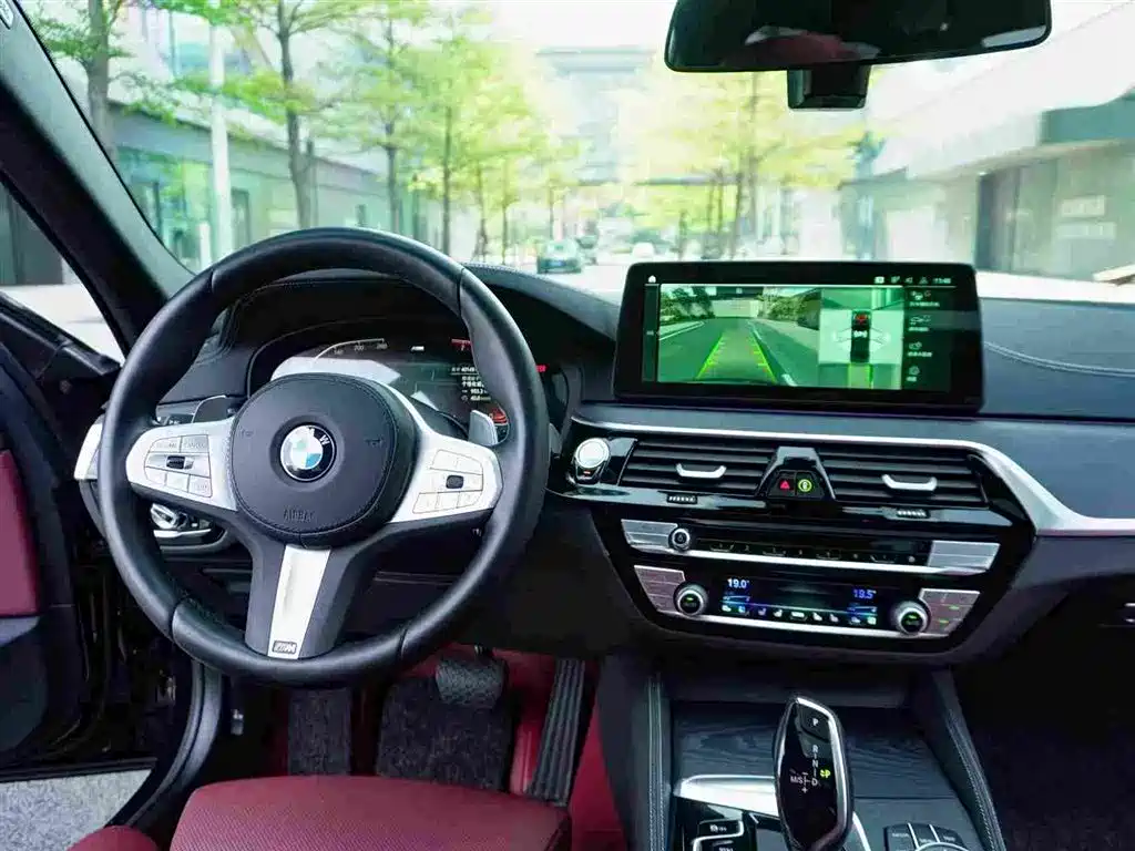 BMW 5 SERIES