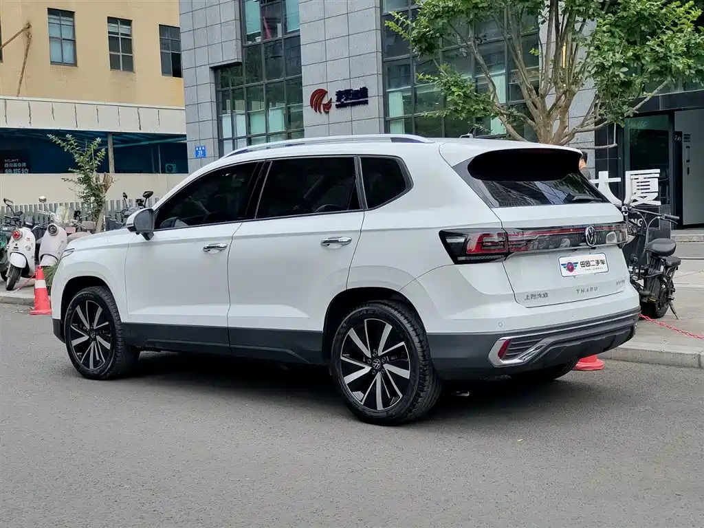 Volkswagen Tharu 2024 300TSI 2WD Bright Moon Edition фото 4