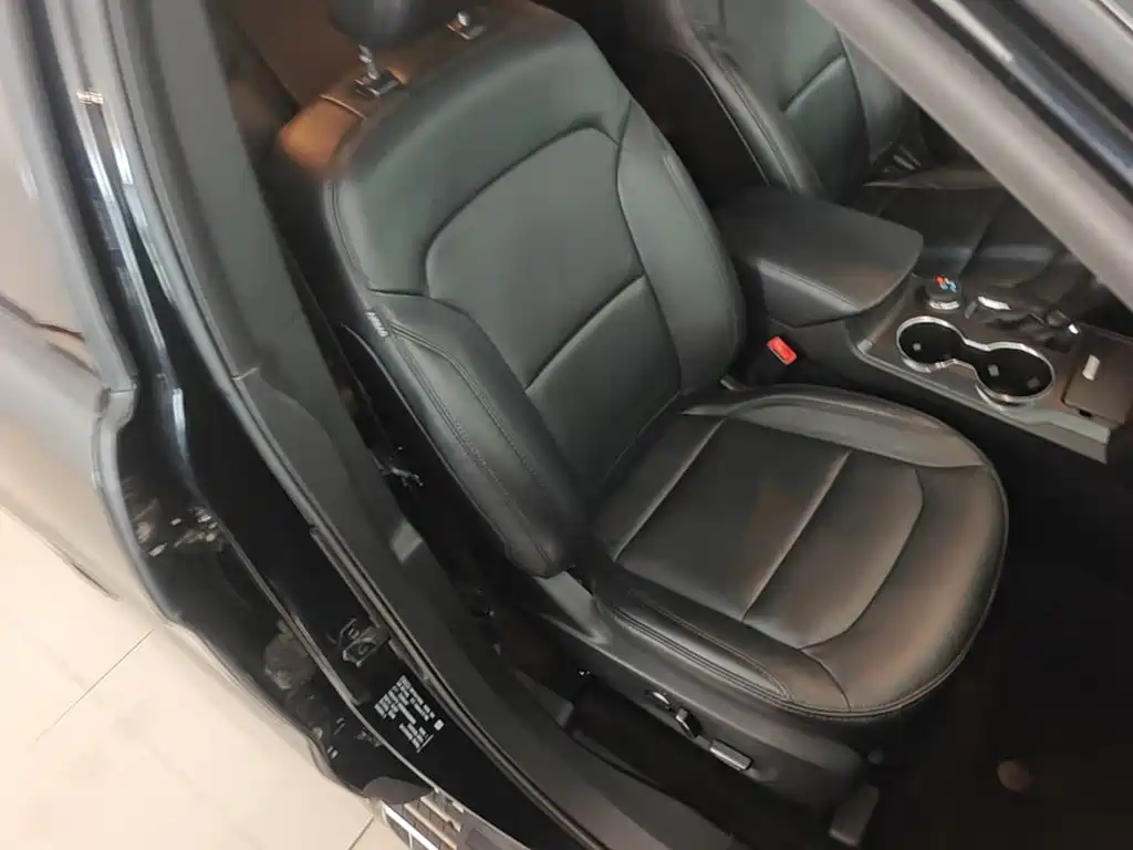 Ford Explorer (Import) 2018 2017 2.3T Trend Edition