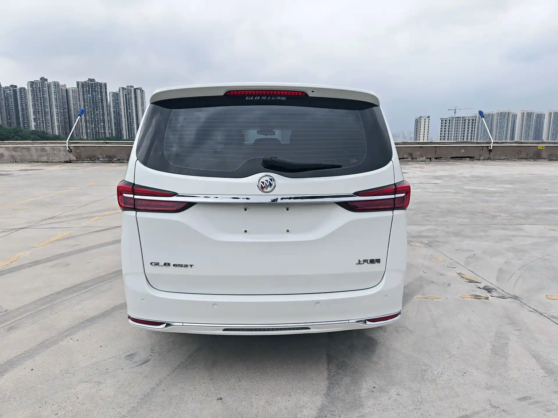 Фото 4 - Buick GL8