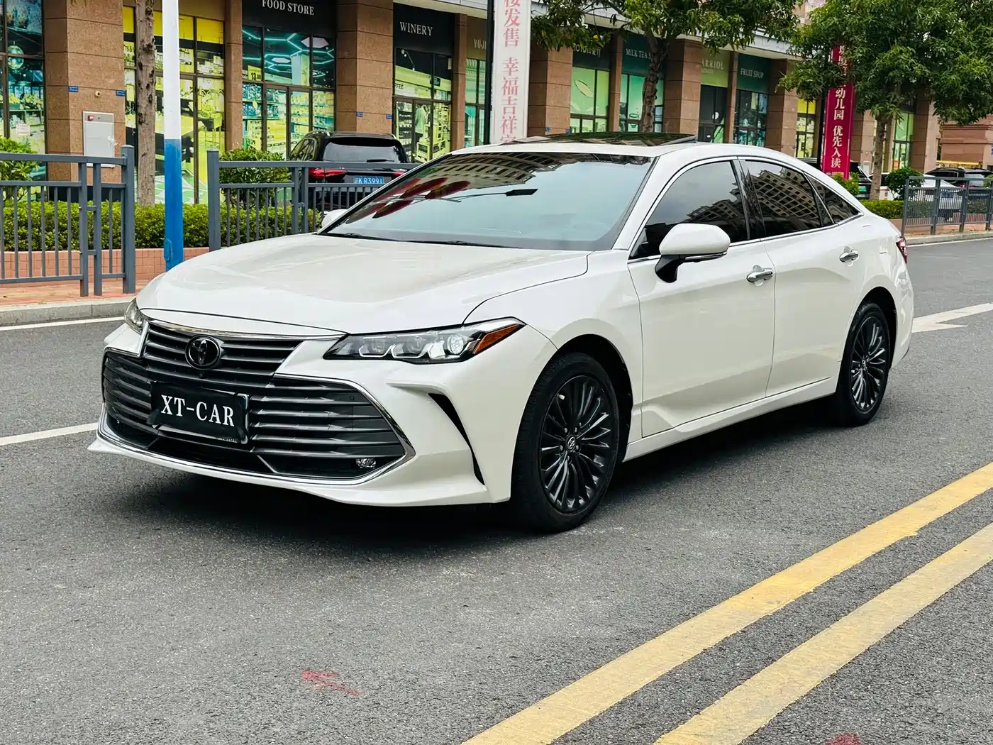 Toyota Avalon 2019 2.0L XLE Premium Edition (China VI)