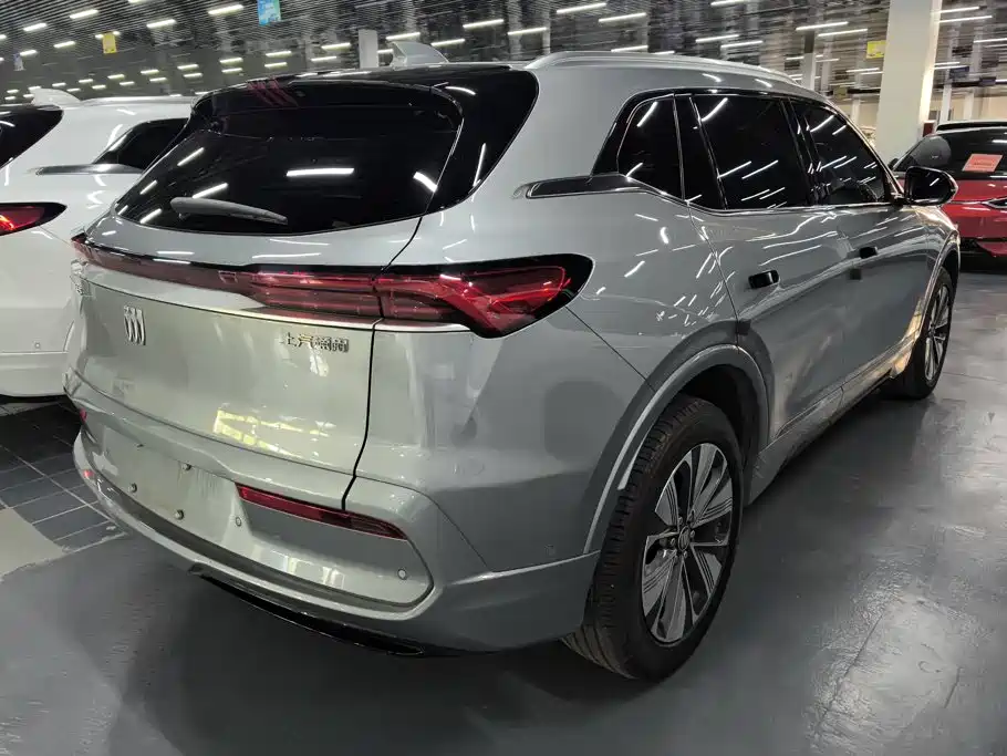 2025 Buick E5