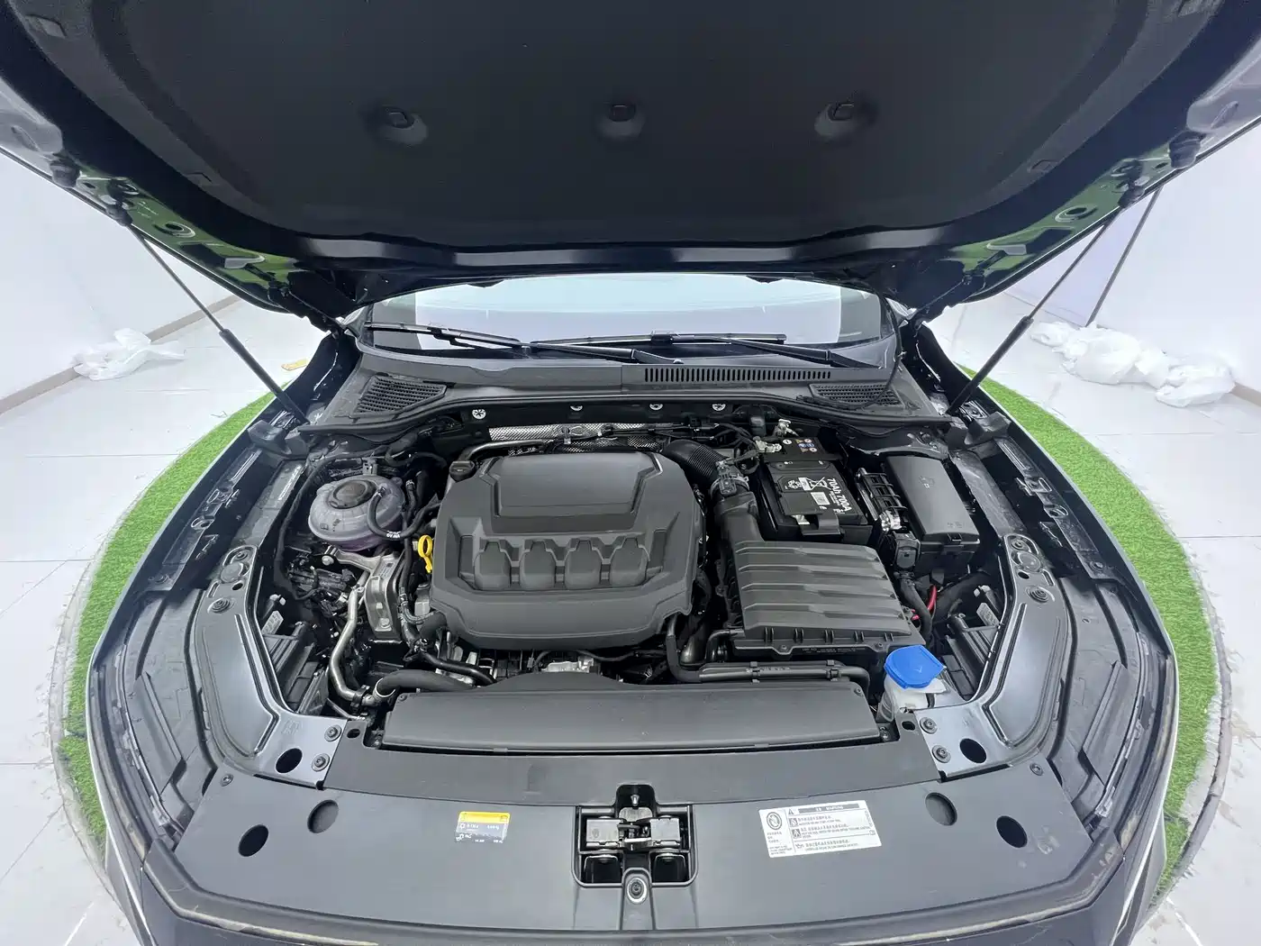 Volkswagen Passat 2026 Outstanding Edition 330TSI Elite Version фото 26