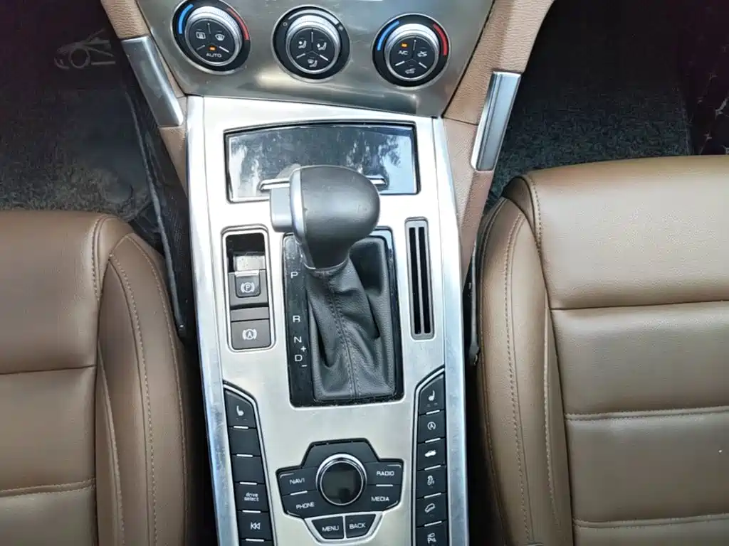 Фото 14 - Haval H7