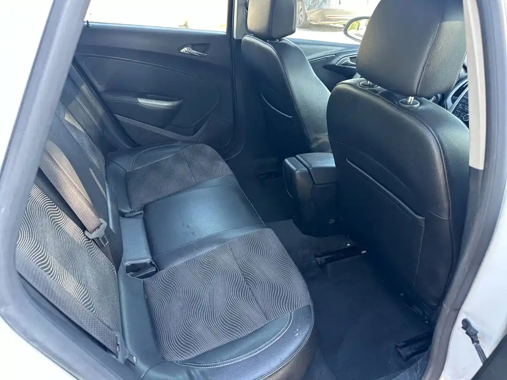 Photo 15 - Buick Excelle