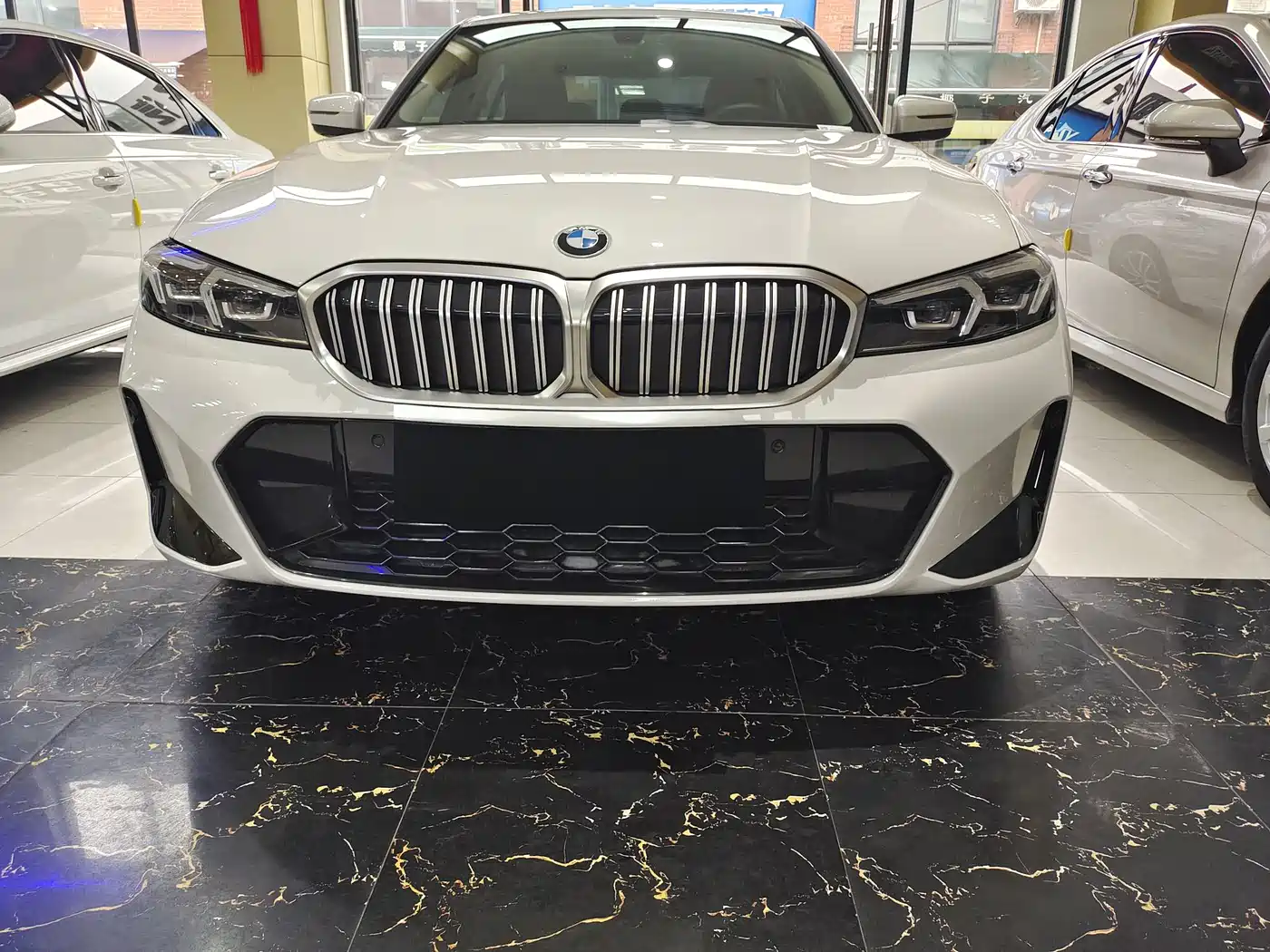 BMW 3 Series 2023 320i M Sport Package фото 2