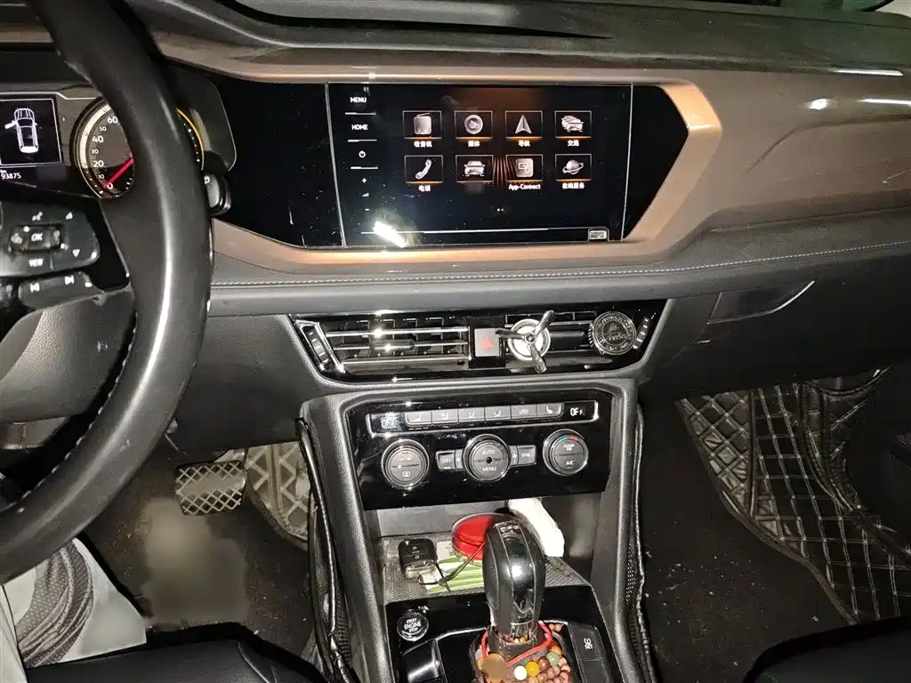 Volkswagen Tharu 2020 280TSI 2WD Luxury Edition China VI фото 6