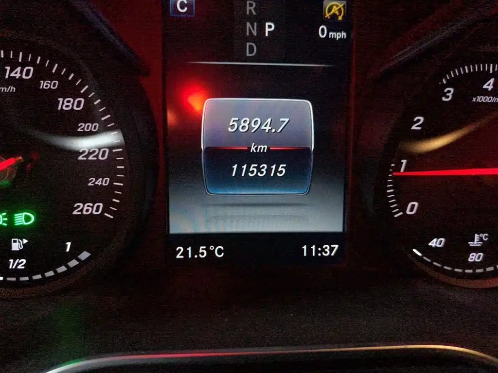 Mercedes-Benz GLC 2016 GLC 300 4MATIC Dynamic фото 5